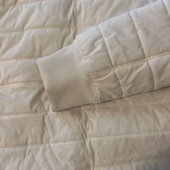 Lululemon White Pullover sz 2 - Picture 7 of 8